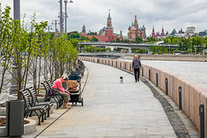 Поставка изделий из гранита «Возрождение» на Воробьевскую набережную г. Москва