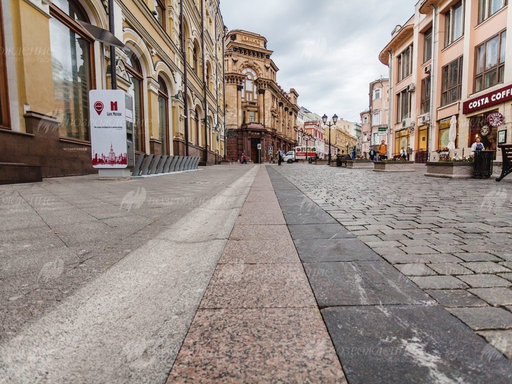 Кузнецкий мост - мощение гранитной плиткой